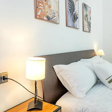 Apartment Center House Via Anghileri Lecco