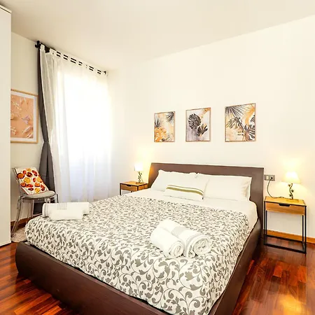 Apartment Center House Via Anghileri Lecco