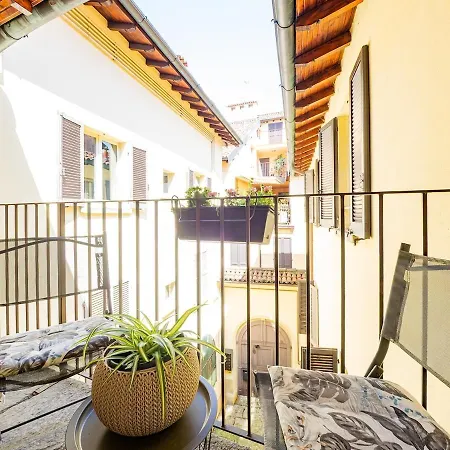 Center House Via Anghileri Apartment