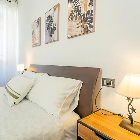 Apartment Center House Via Anghileri *