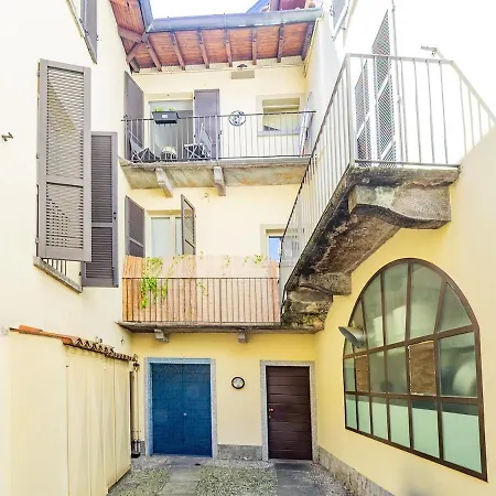 Center House Via Anghileri Apartment