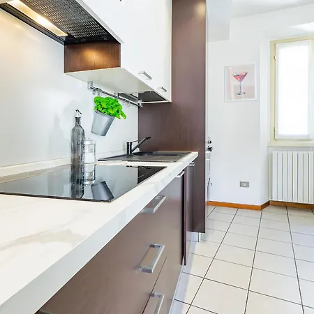 Center House Via Anghileri