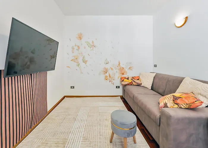 Center House Via Anghileri Lecco