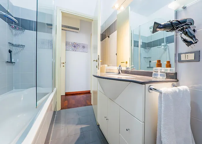 Center House Via Anghileri