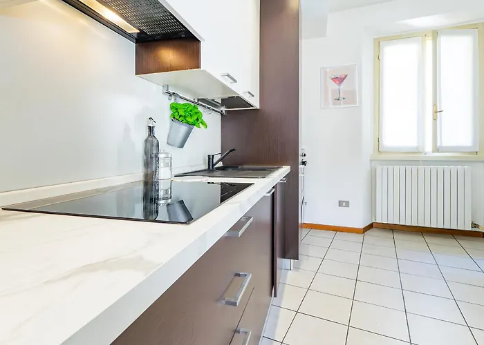 Center House Via Anghileri