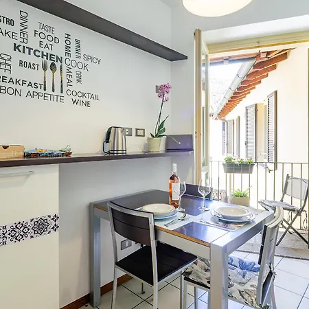 Center House Via Anghileri * ليكو