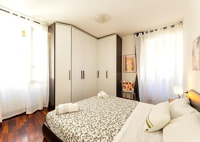 Center House Via Anghileri Апартаменты Лекко